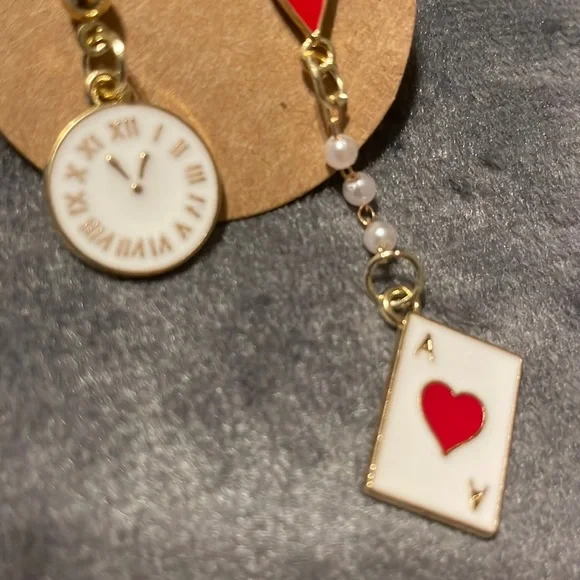 Alice in Wonderland Mix Matched Clock Cards Pierced Earrings…soooo cute! - Picture 4 of 5